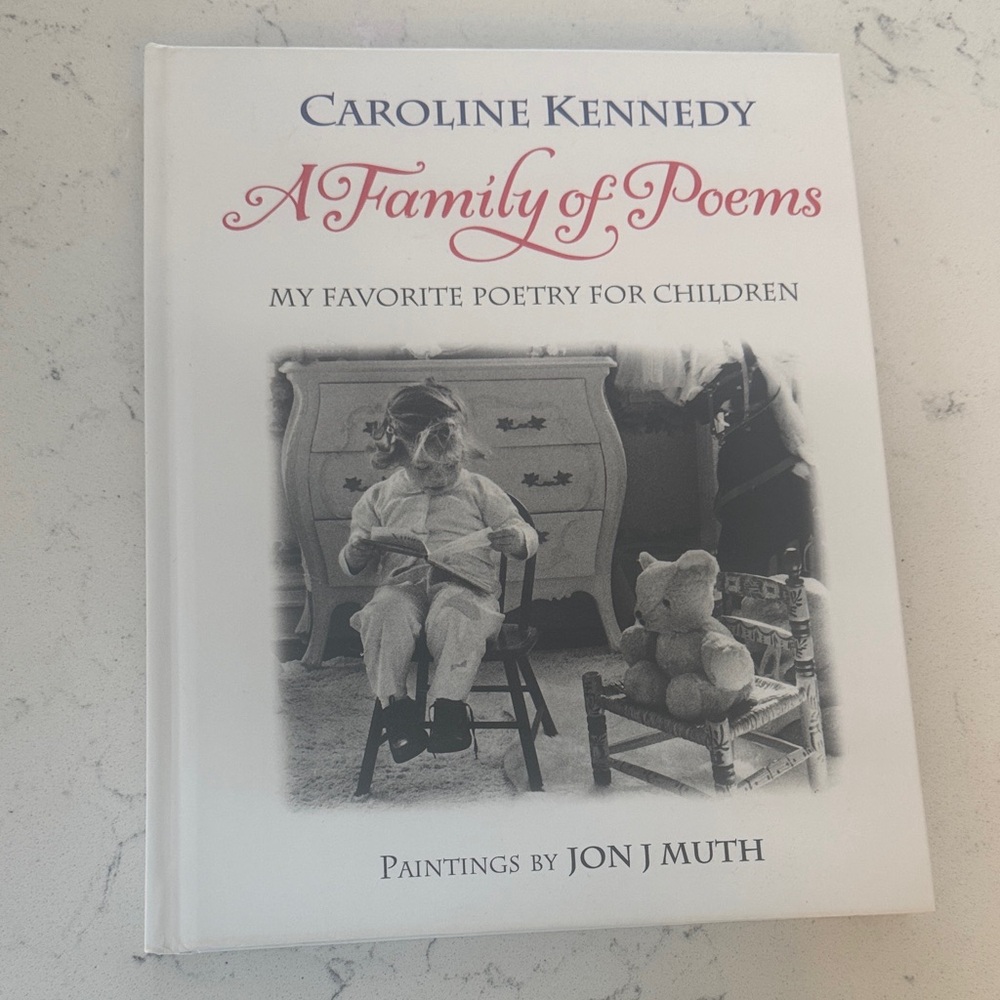 A Family of Poems by Caroline Kennedy EUC